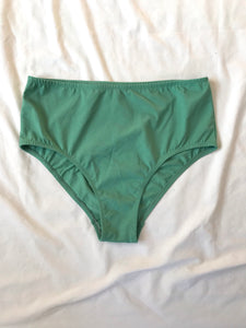 April Brief -Pistachio